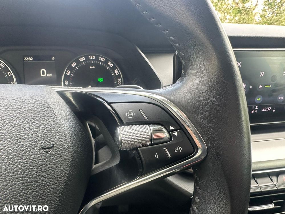 Skoda Octavia 2.0 TDI DSG Ambition - 19