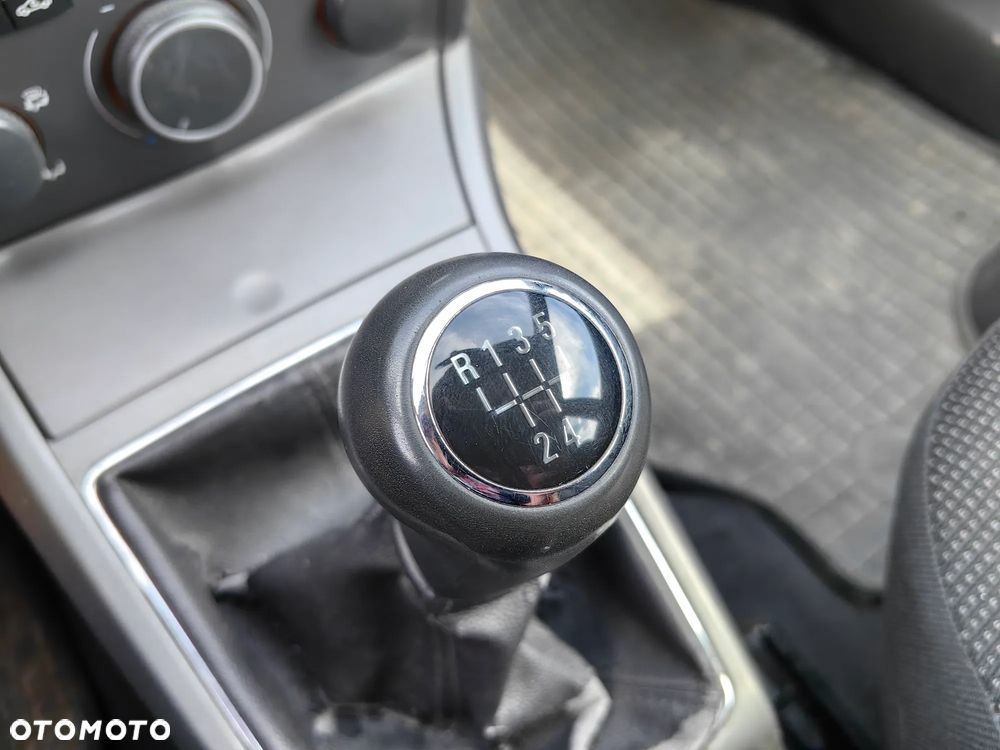 Opel Astra 1.4 Elegance - 26