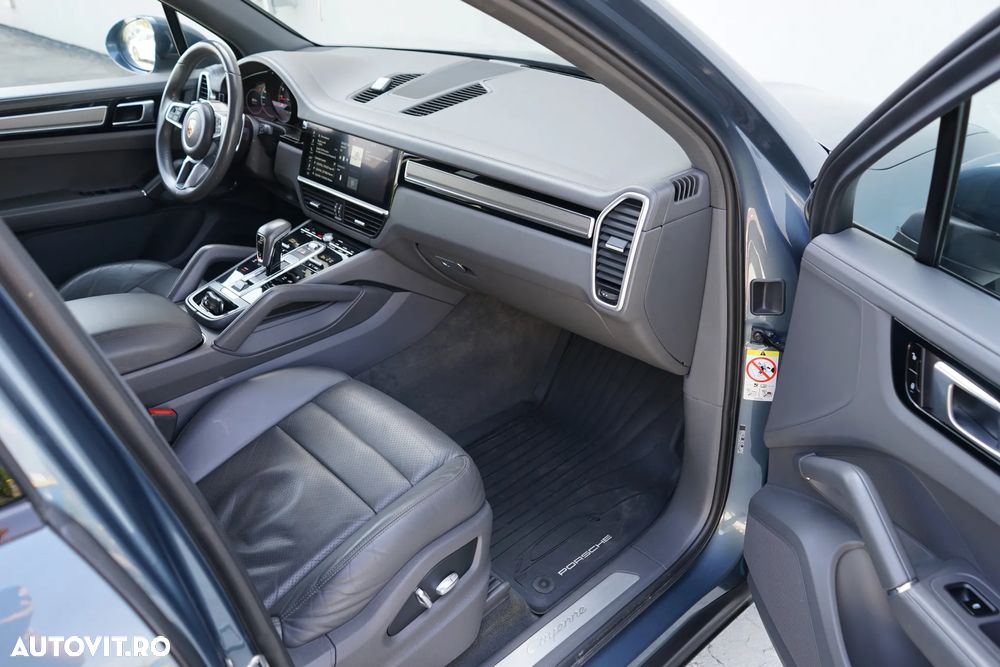 Porsche Cayenne 3.6 L - 27