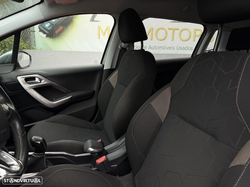 Peugeot 2008 1.2 PureTech Active - 15