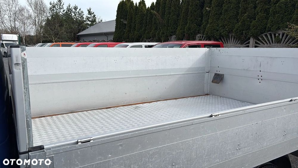 Volkswagen Transporter T5 - 36