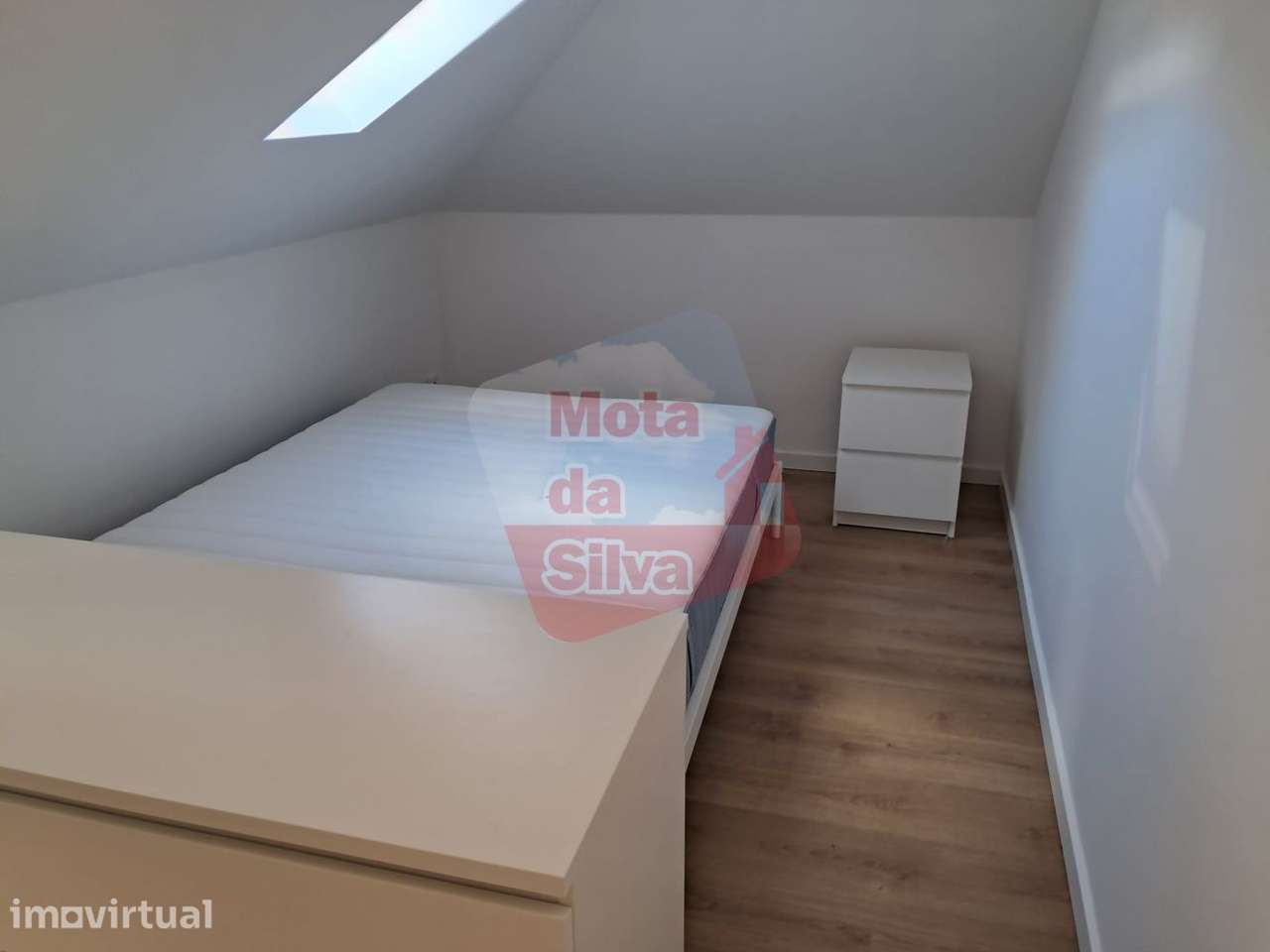 Excelente Apartamento T1 Mobilado e Equipado - Grande imagem: 4/14