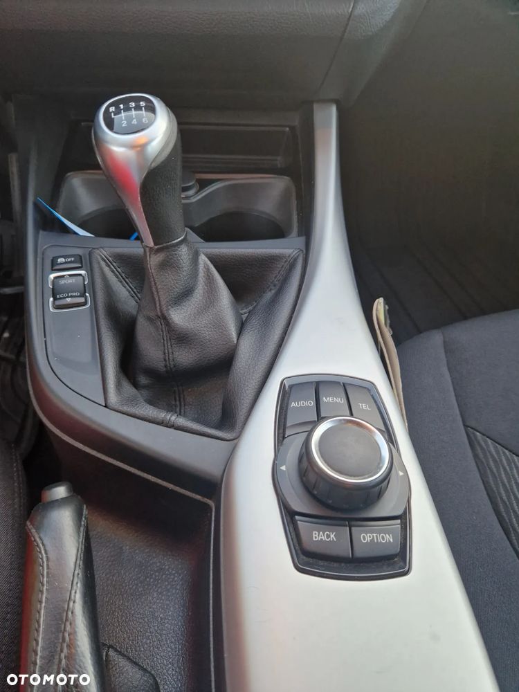 BMW Seria 1 116i - 16