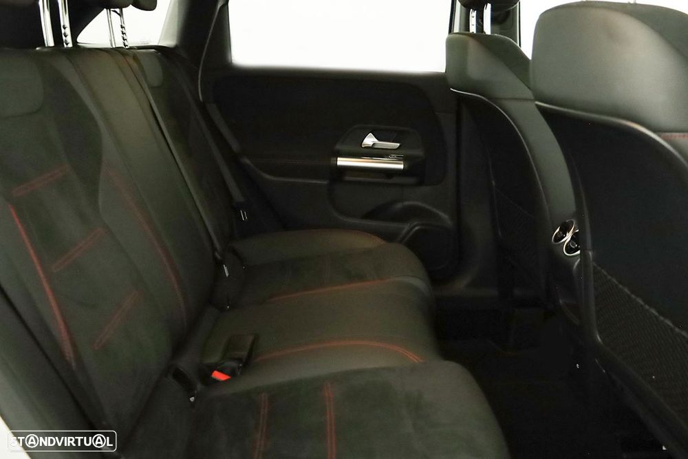 Mercedes-Benz B 250 e AMG Line - 22