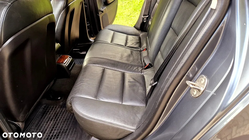Audi A4 Avant 2.0 TDI - 7