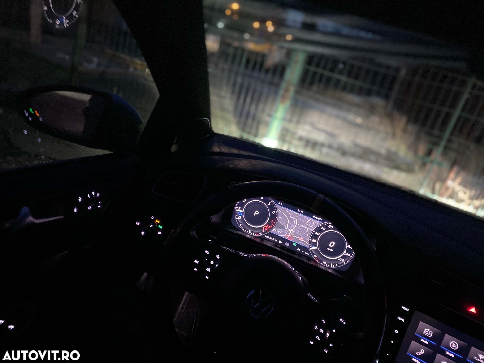 Volkswagen Golf 2.0 TSI DSG R - 13