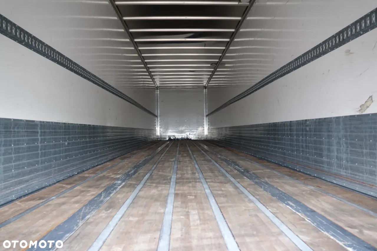 Fruehauf KONTENER / KOFFER / 2 OSIE / SAF / 2021 ROK / BARDZO MOCNA PODŁOGA: SZYNA-DESKA - 14