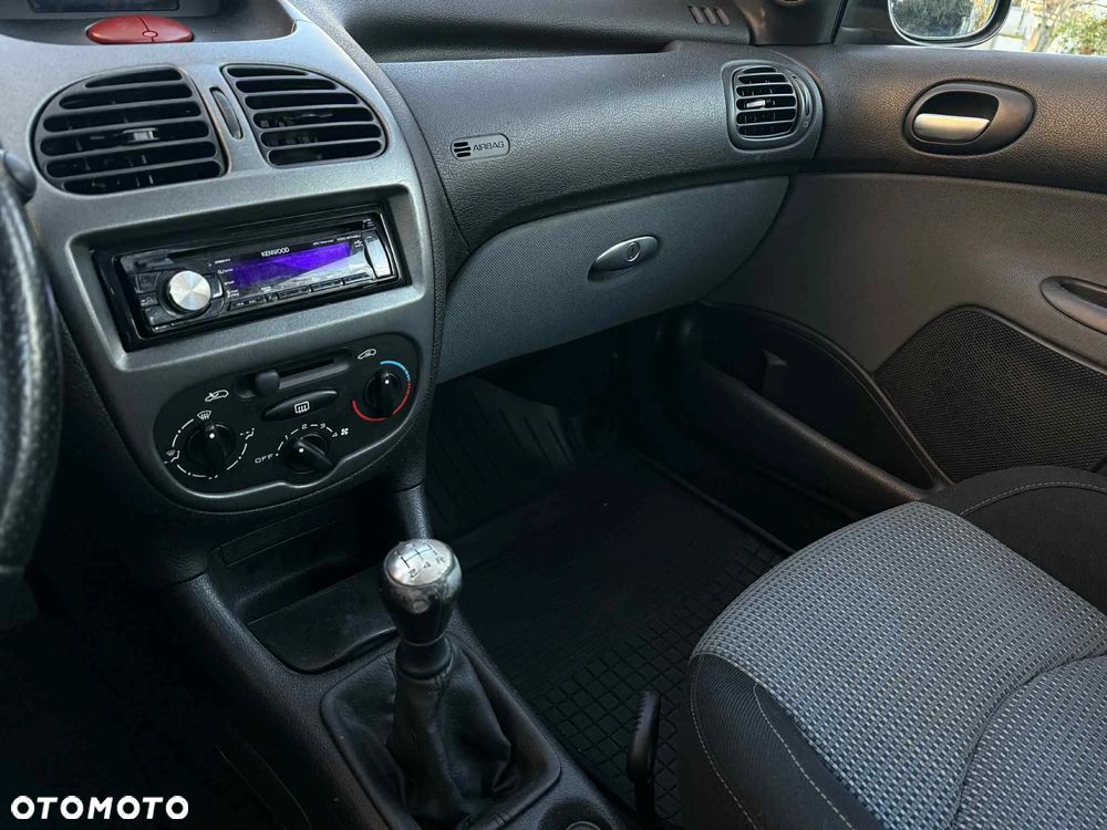 Peugeot 206 - 2
