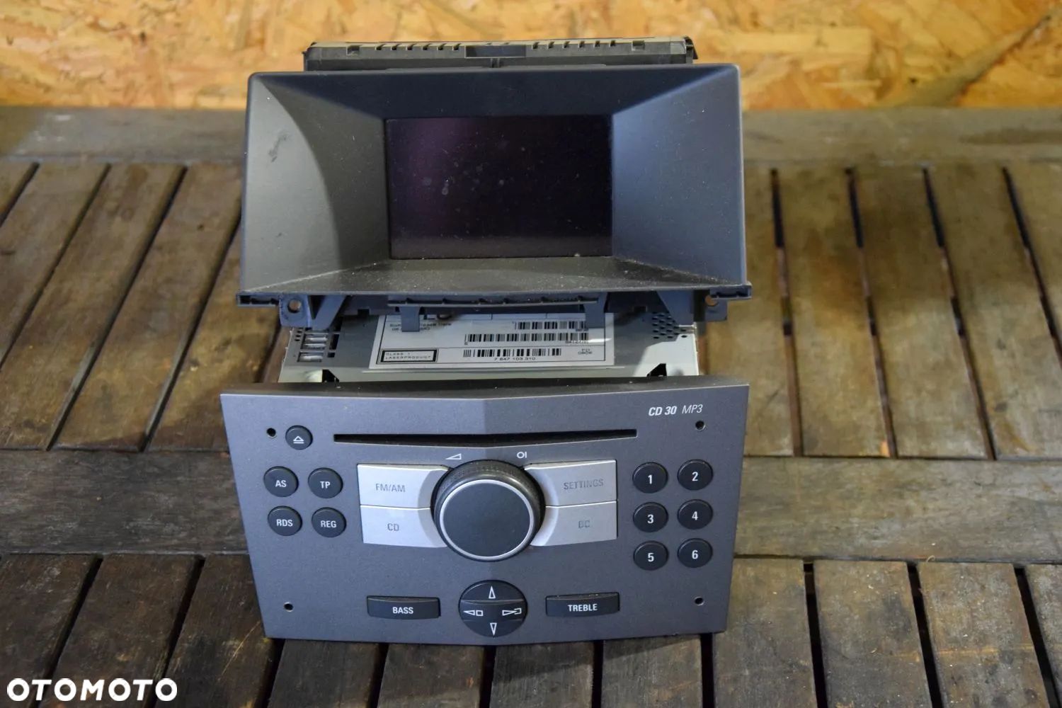 Opel Radio CD30 MP3 + wyświetlacz 13178570 z PINEM kodem komplet - 1