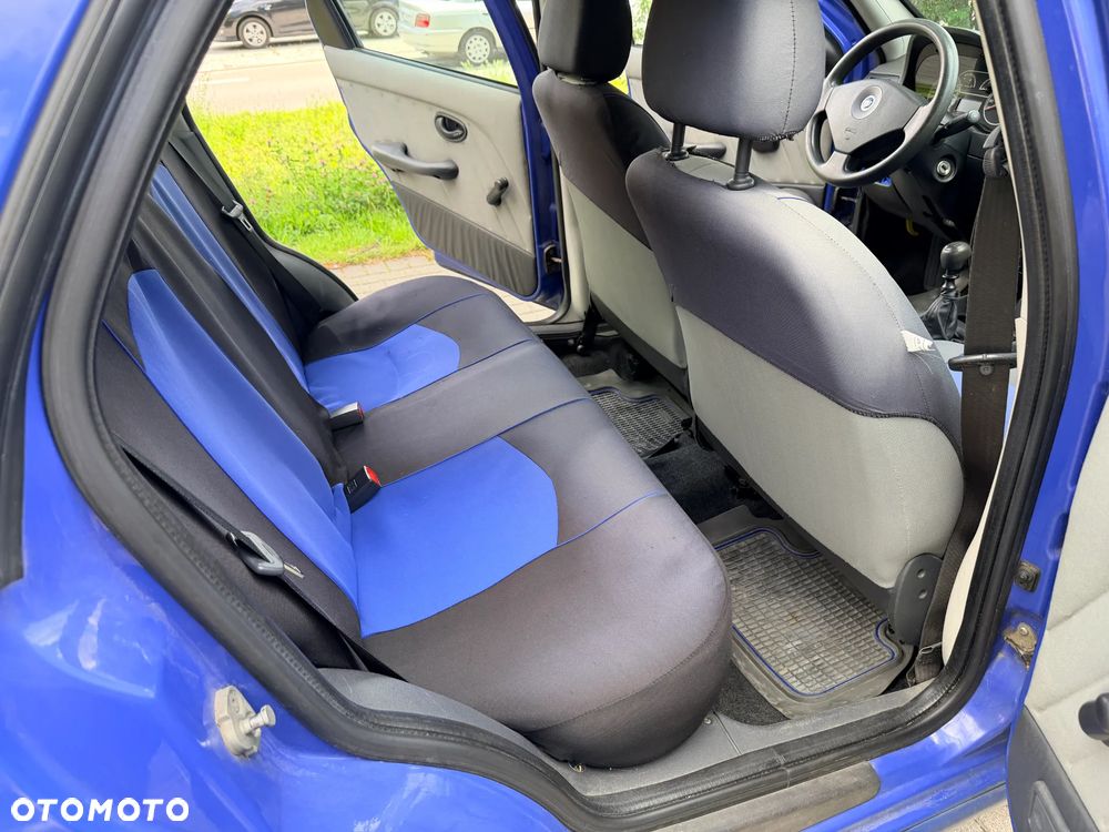 Fiat Albea 1.4 Fresh - 10
