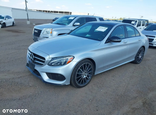 Mercedes-Benz Klasa C 300 9G-TRONIC AMG Line