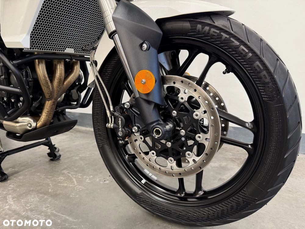 Triumph Tiger - 15