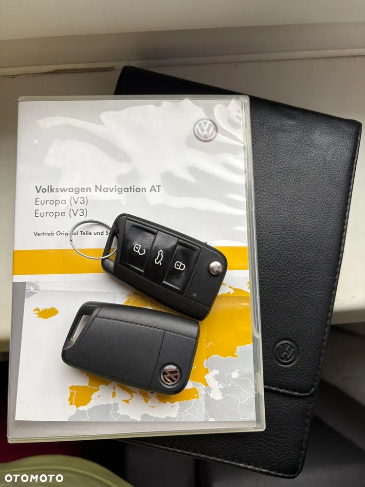 Volkswagen Golf - 11