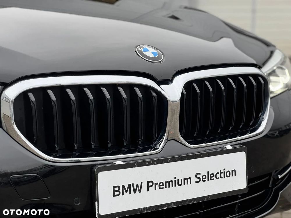 BMW Seria 5 520i - 7