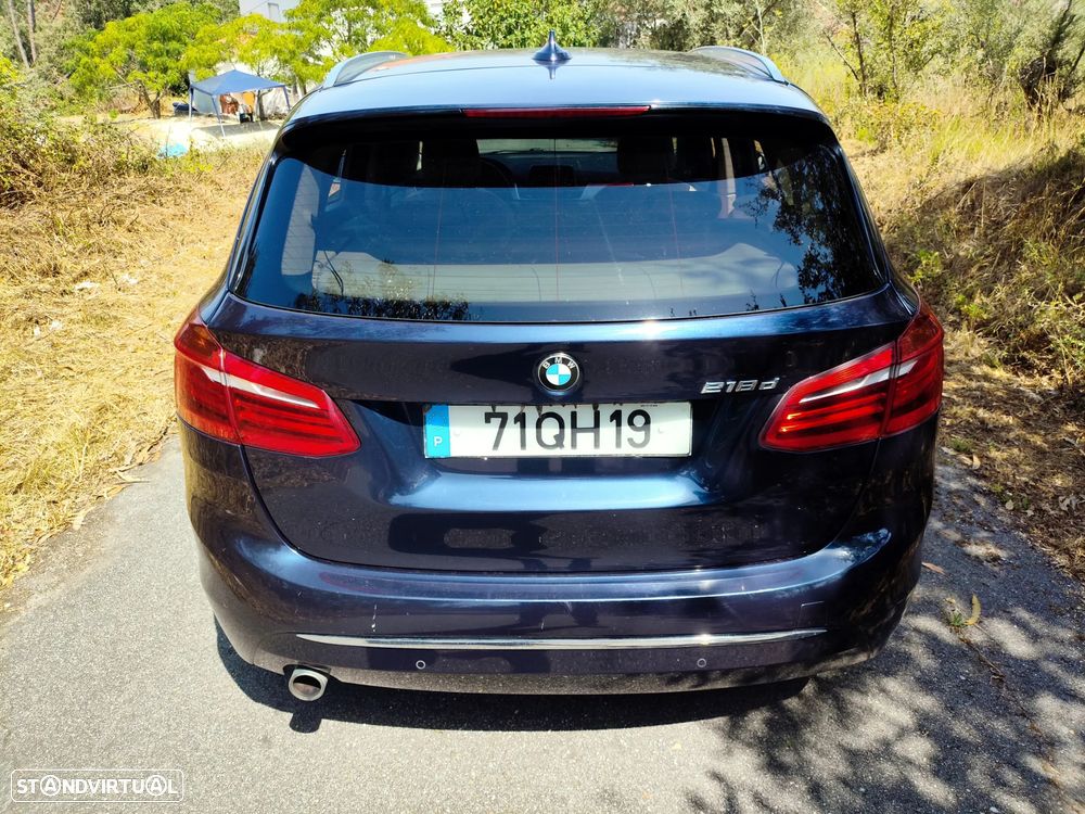 BMW 218 Active Tourer d Line Luxury - 7
