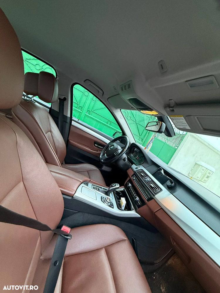 BMW Seria 5 525d Sport-Aut. - 7