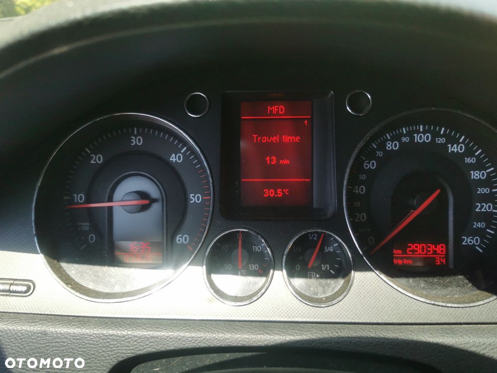 Volkswagen Passat - 5