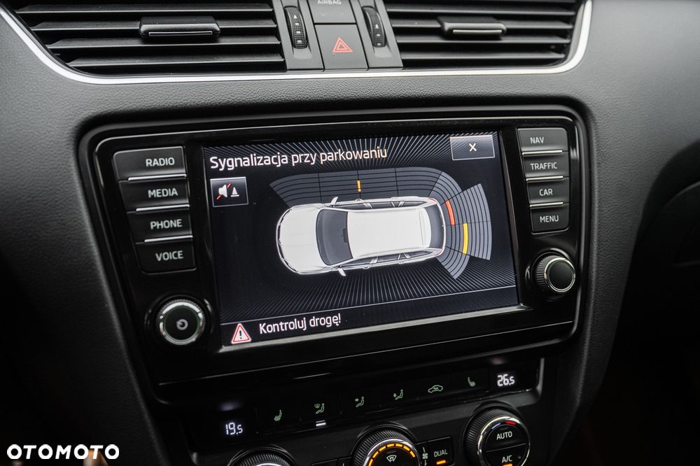 Skoda Octavia 2.0 TSI RS DSG - 24