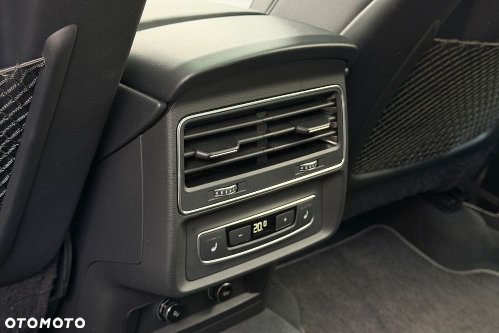 Audi Q8 55 TFSI e Quattro Tiptronic - 29