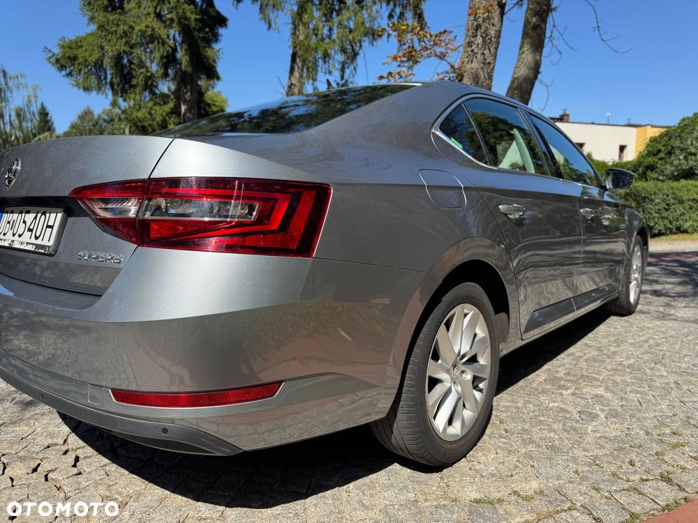 Skoda Superb 2.0 TDI Ambition - 6