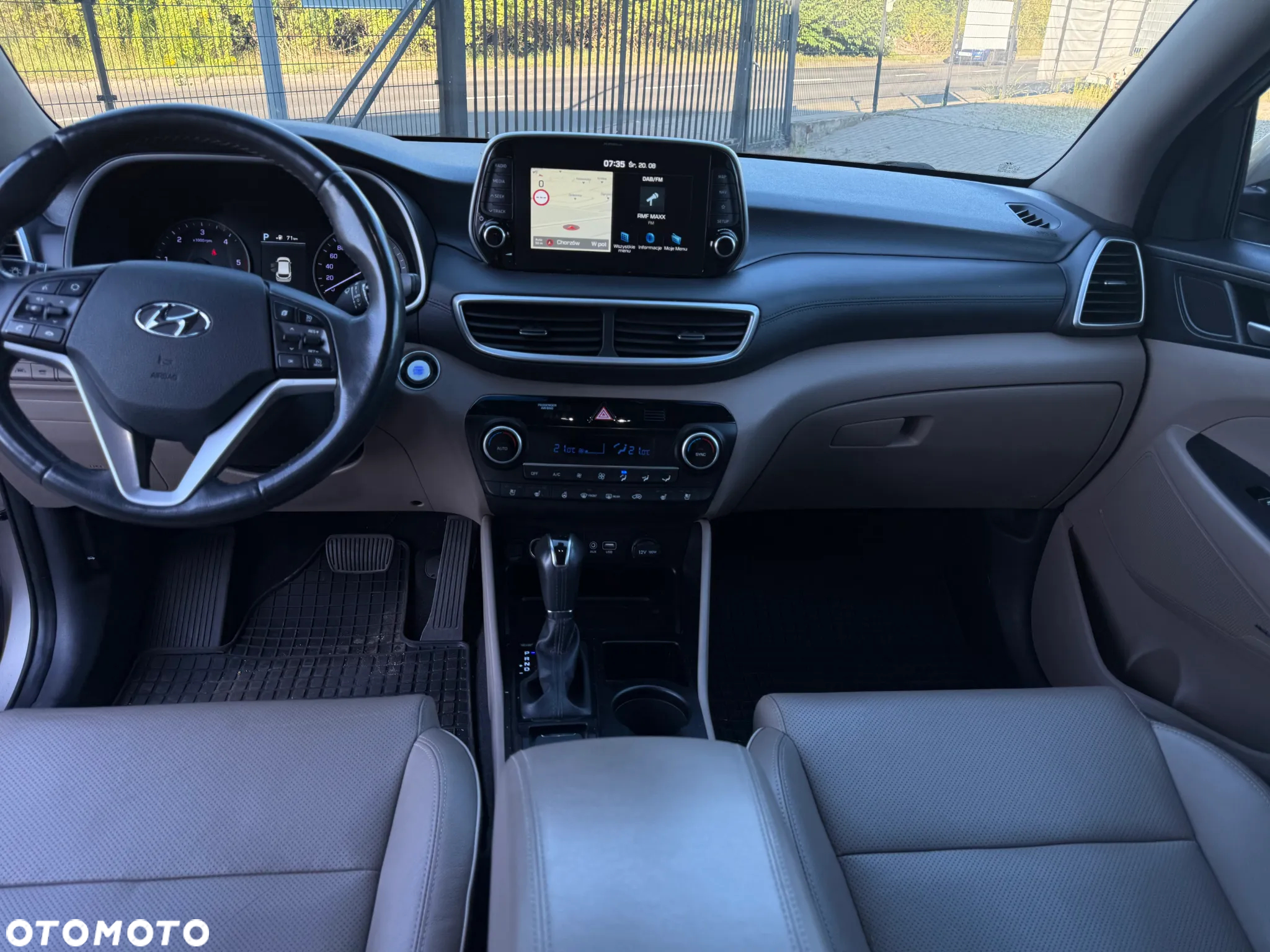 Hyundai Tucson 2.0 CRDi 4WD Automatik Premium - 23