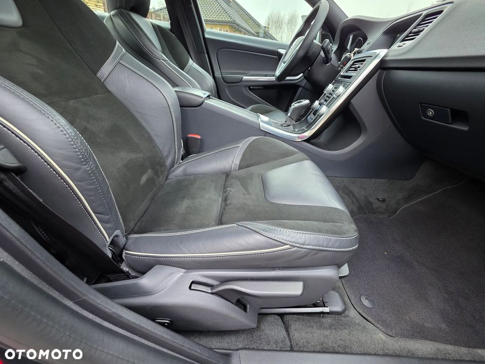 Volvo S60 D4 Geartronic Summum - 40