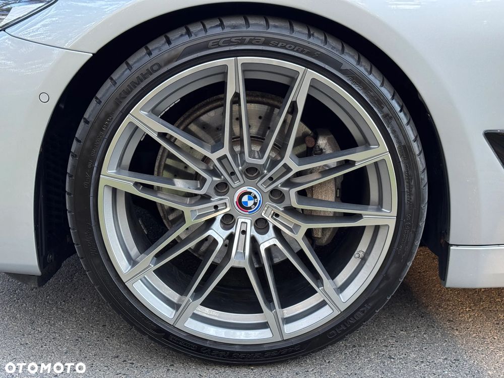 BMW Seria 5 530i xDrive Sport Line sport - 10