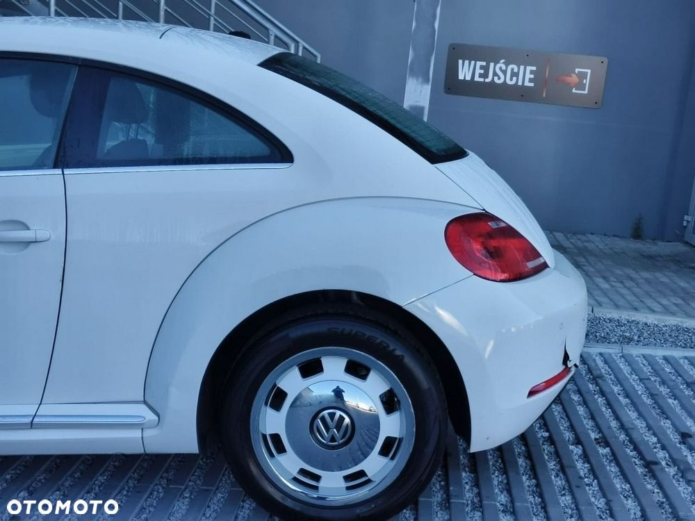 Volkswagen New Beetle - 27