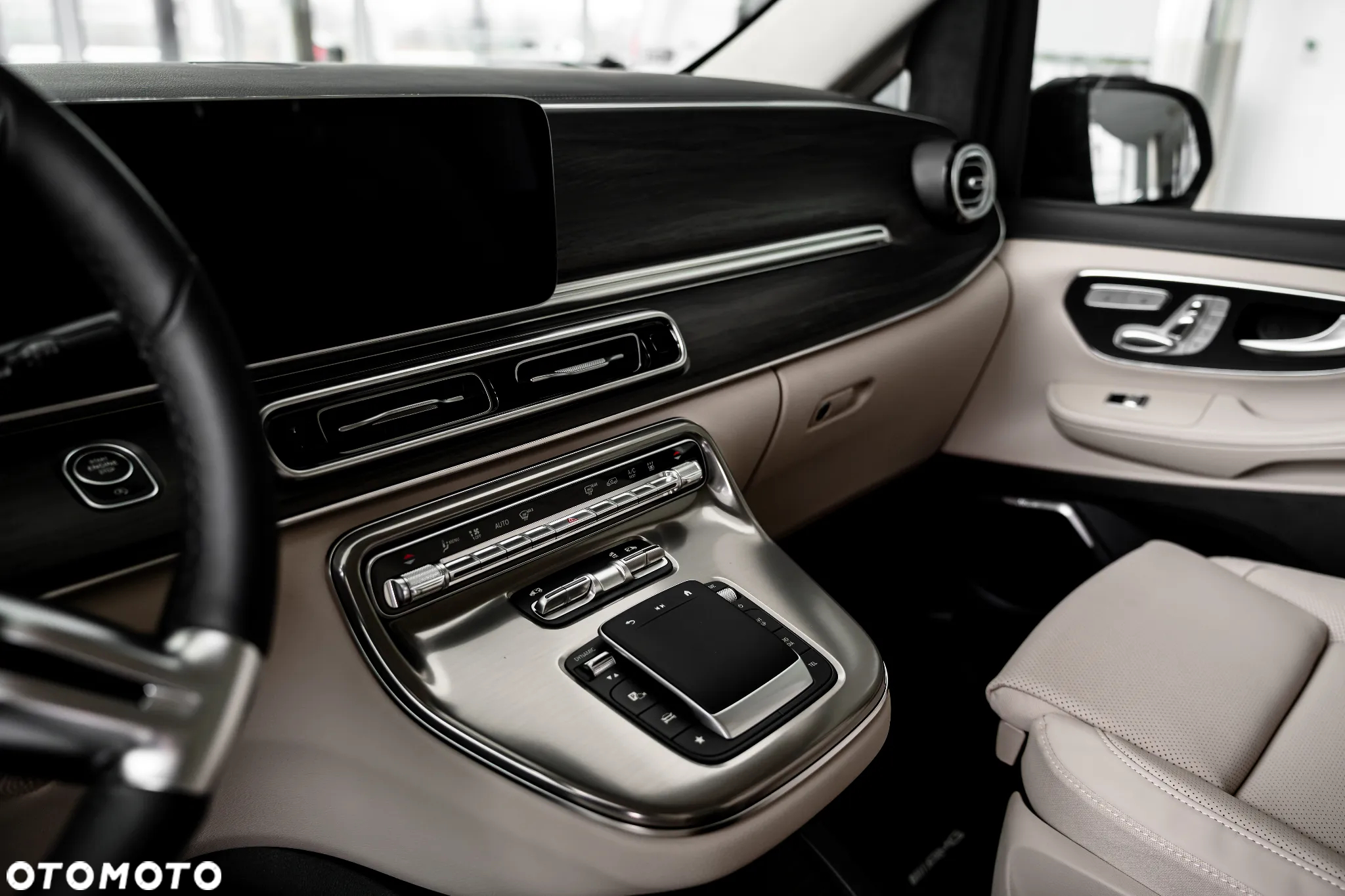 Mercedes-Benz Klasa V 300 d Exclusive 9G-Tronic (d³ugi) - 5