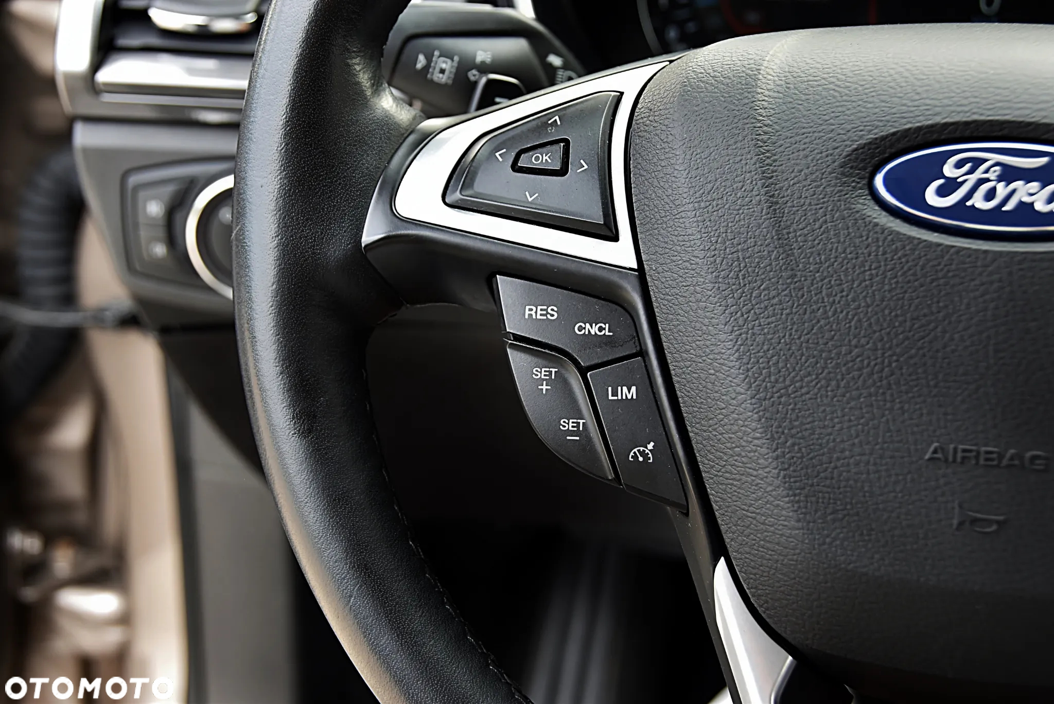 Ford Mondeo 1.5 EcoBoost Titanium - 34