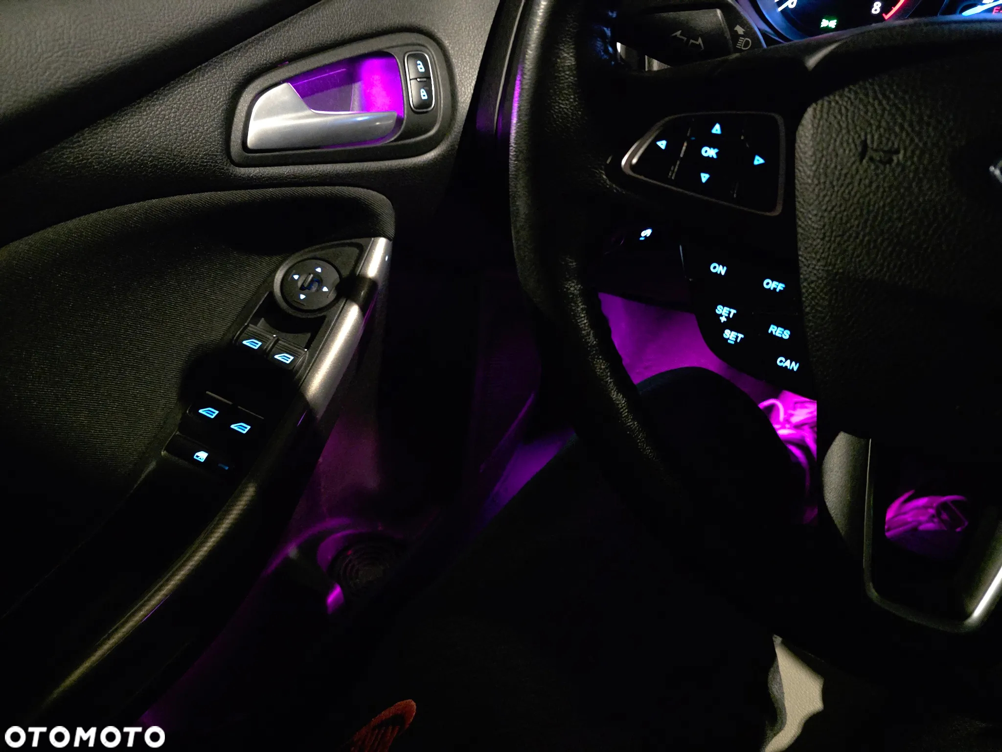 Ford Focus - 33
