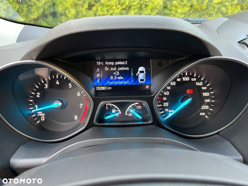 Ford Kuga - 36
