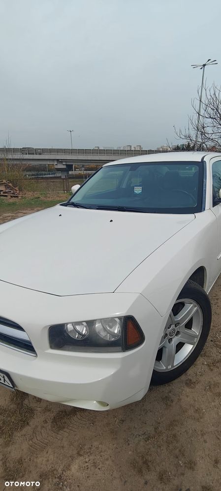 Dodge Charger 3.5 V6 SXT - 2