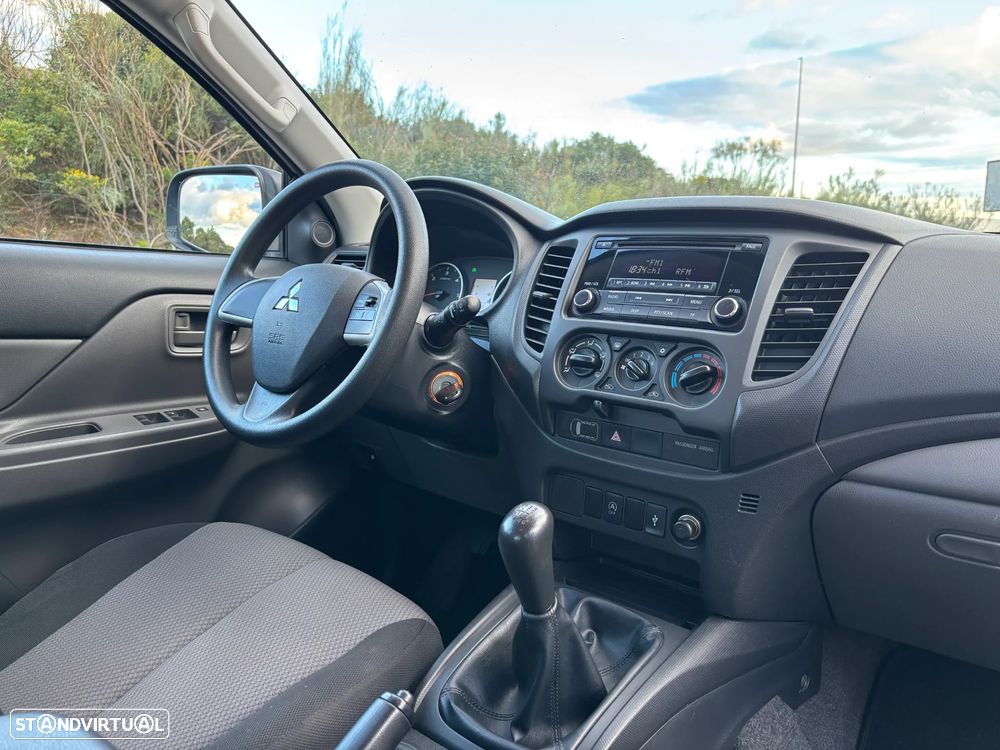 Mitsubishi L200 2.4 DI-D CD Invite 2WD - 21