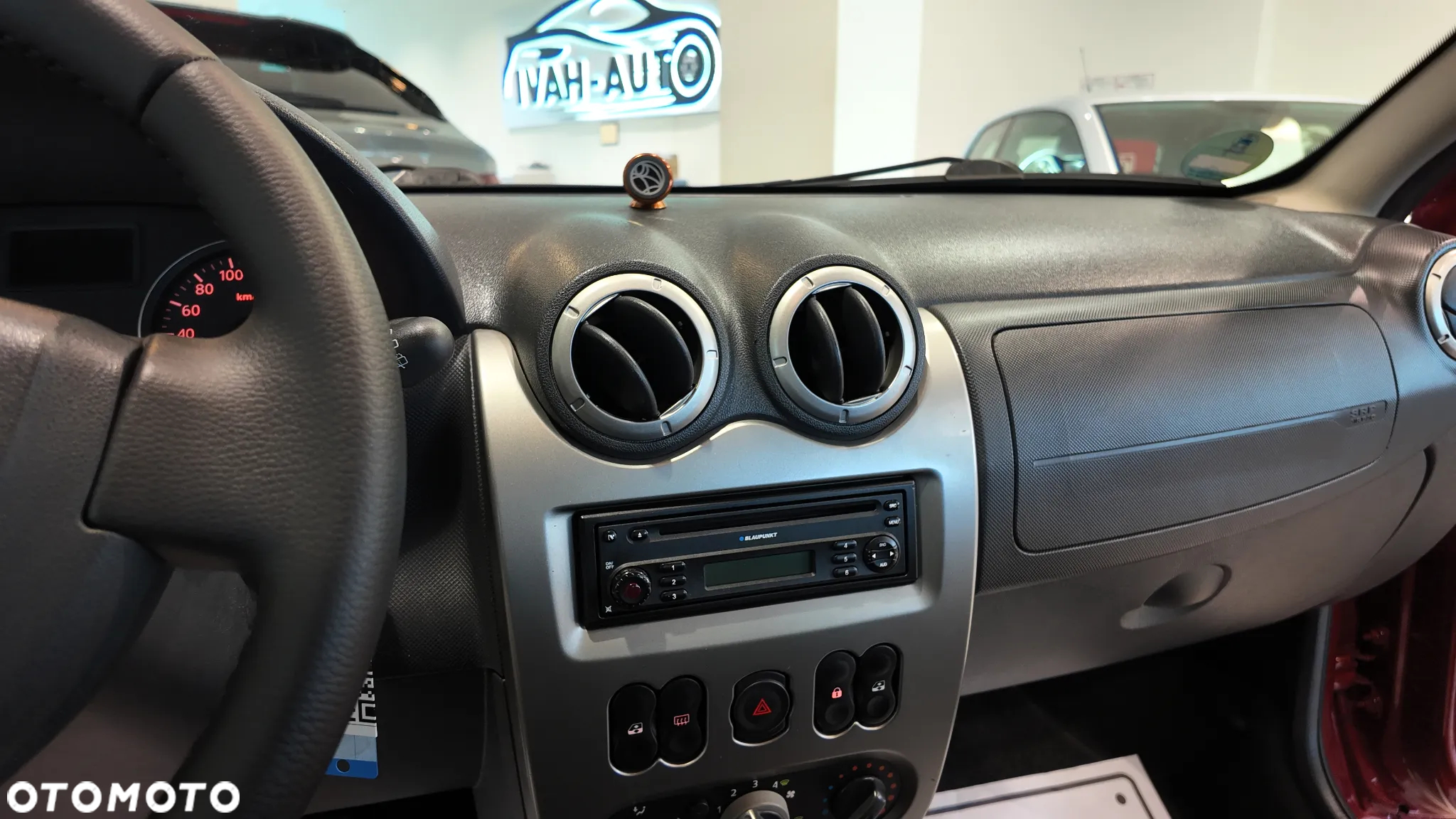 Dacia Sandero 1.6 MPI Laureate - 26