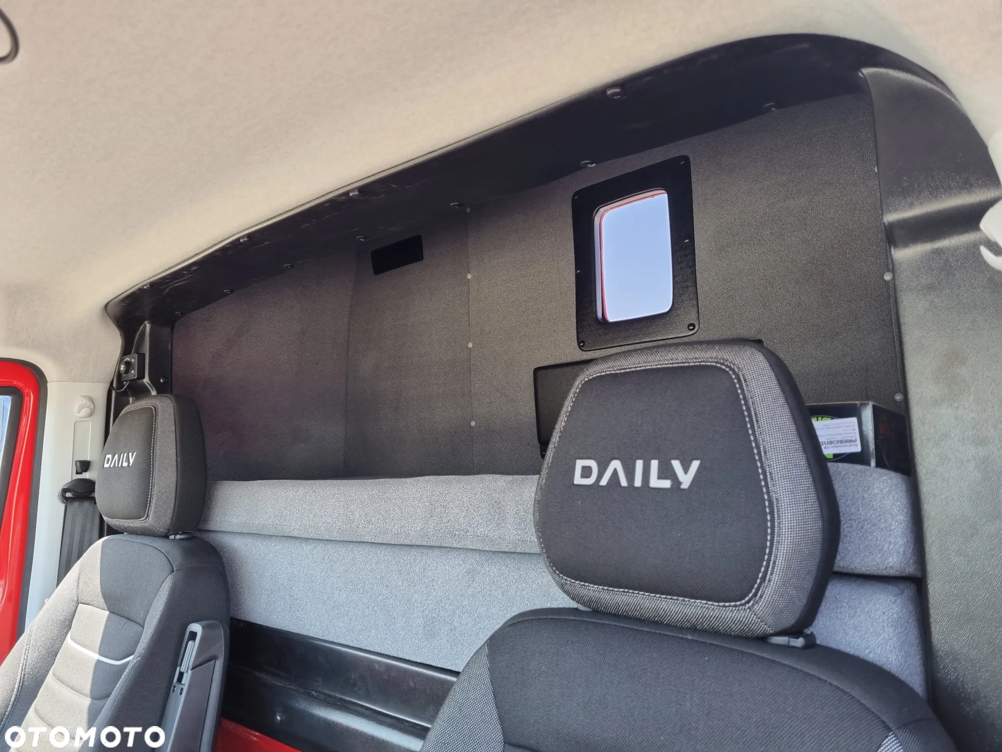 Iveco Daily 35S18 autolaweta z kabina sypialną 3,5 na haku POLMAR - 13