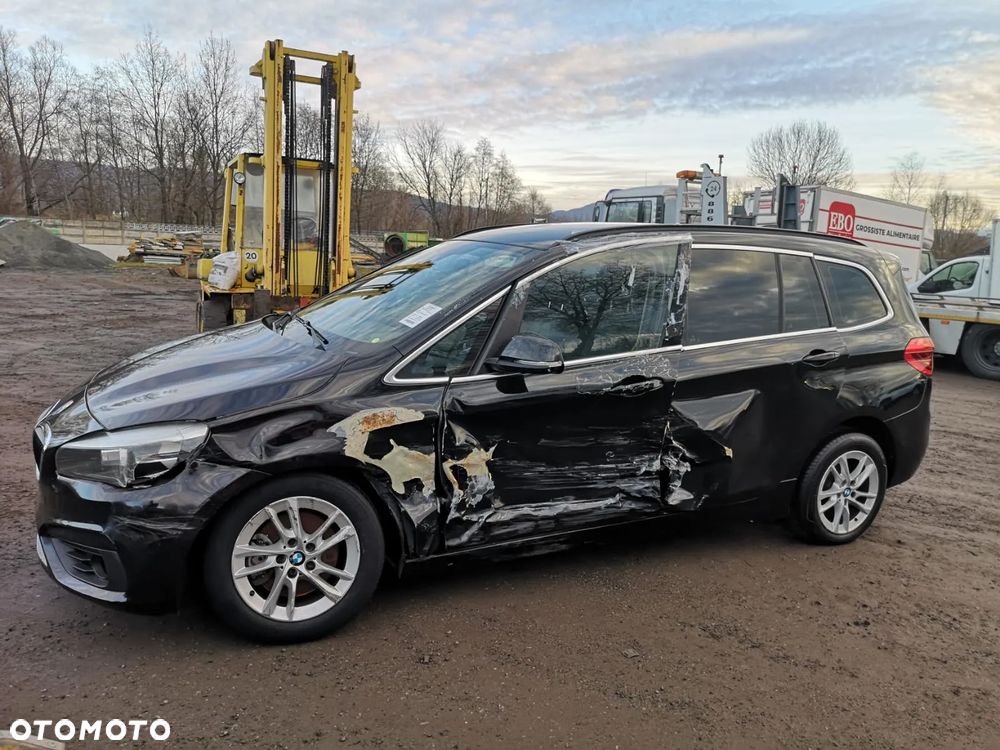 BMW Seria 2 218d Sport Line - 19