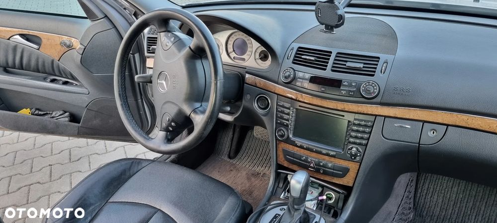 Mercedes-Benz Klasa E - 17