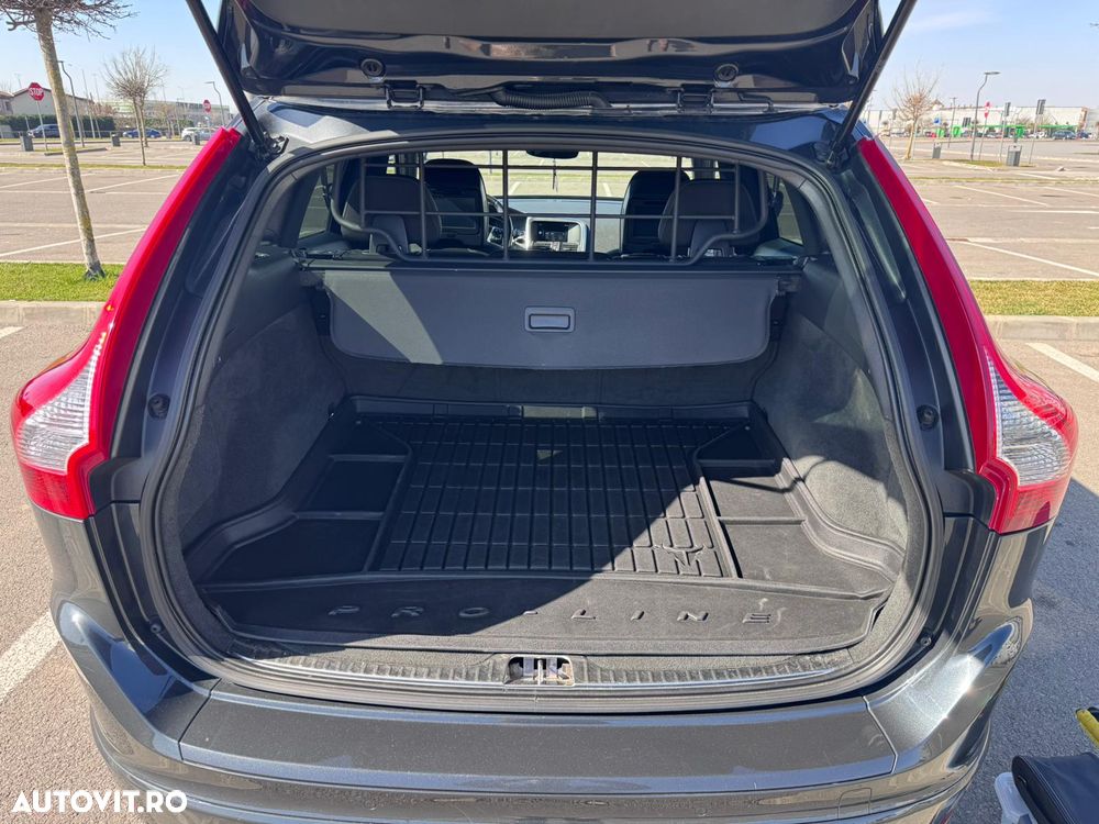 Volvo XC 60 D3 Momentum - 17