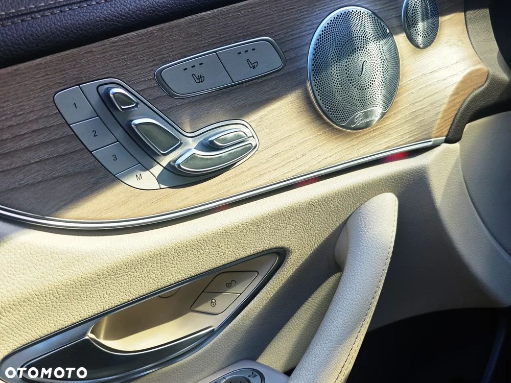Mercedes-Benz Klasa E 300 9G-TRONIC - 11