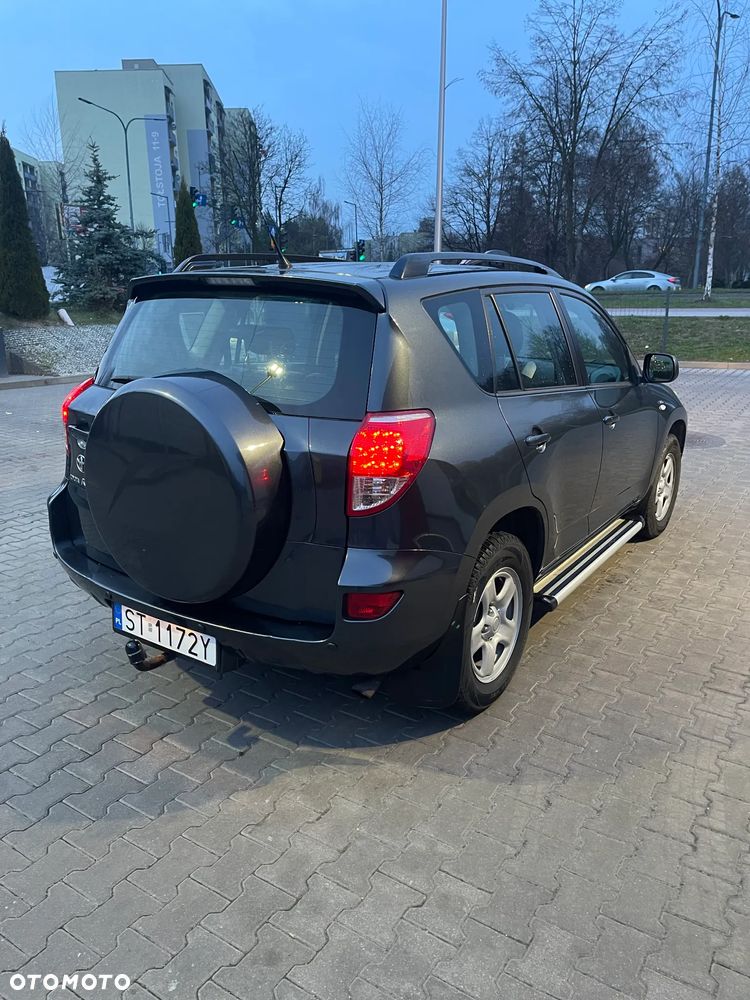 Toyota RAV4 2.2 D-4D Prestige - 11