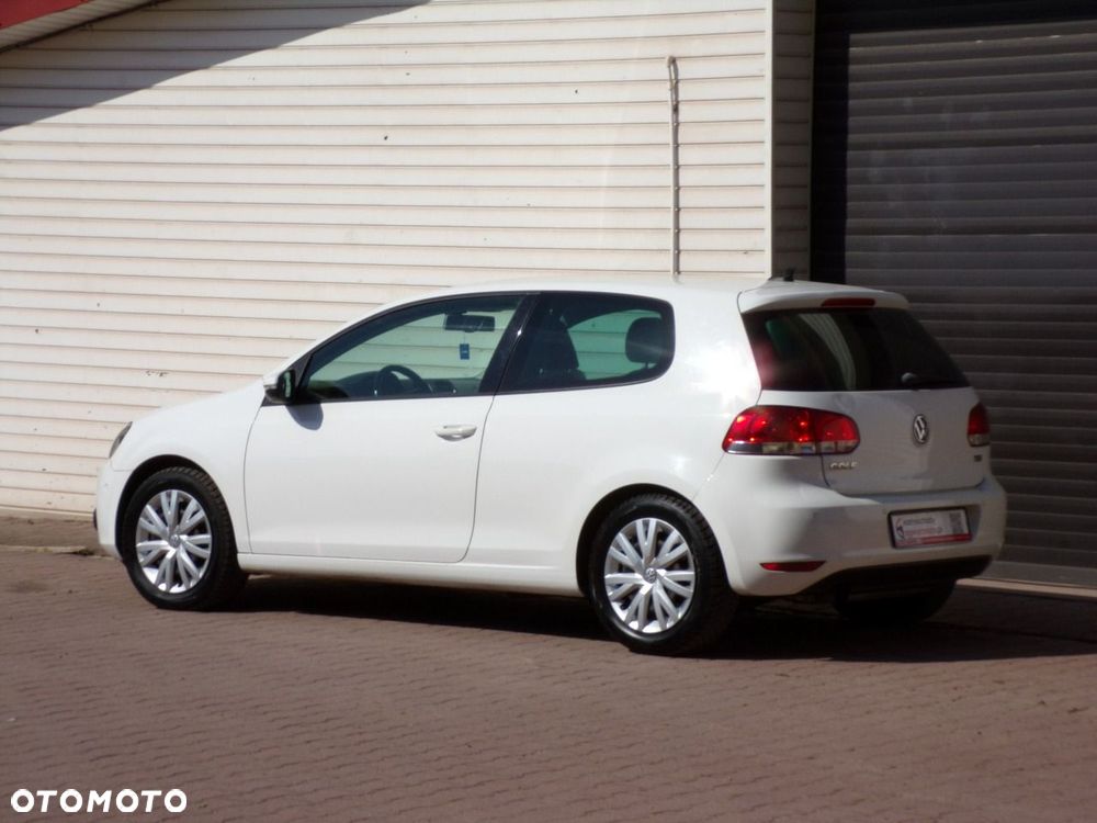 Volkswagen Golf - 16