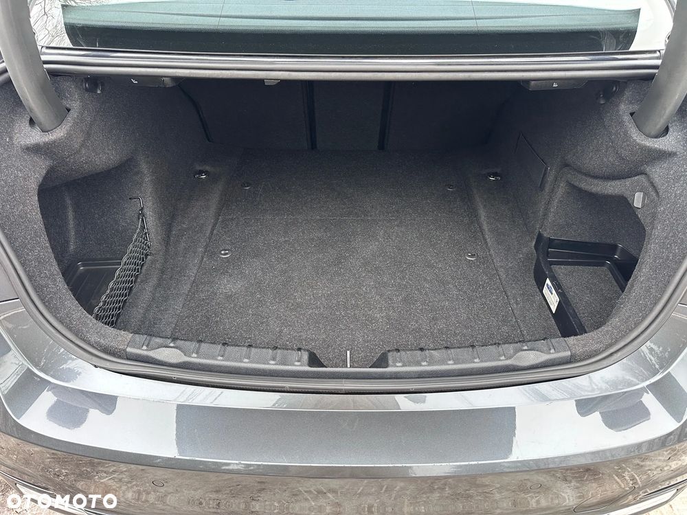 BMW Seria 3 328i xDrive Sport-Aut - 8