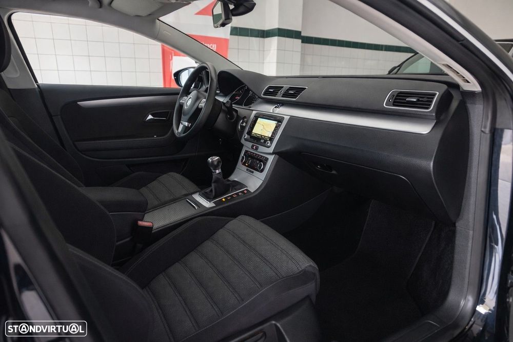 VW Passat CC 2.0 TDi BlueMotion - 10