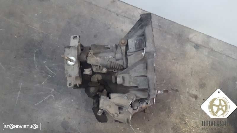 CAIXA VELOCIDADES FIAT PUNTO 2002 - 1