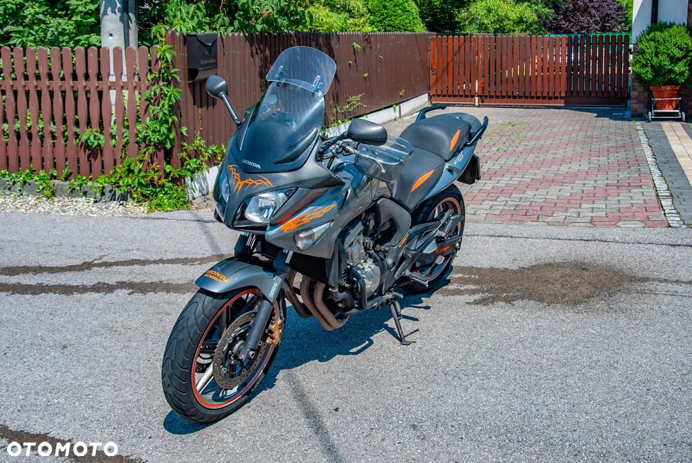 Honda CBF - 2