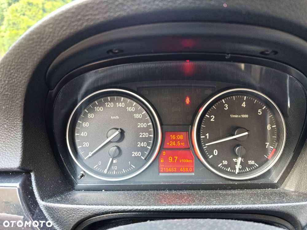 BMW Seria 3 325i - 5