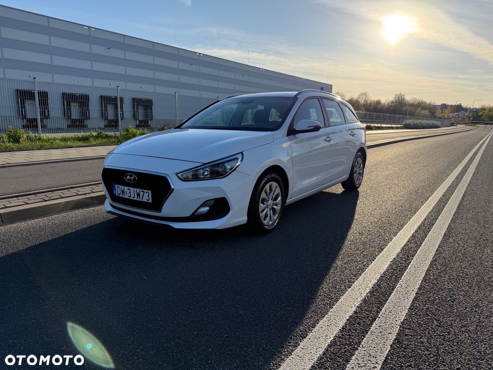 Hyundai i30 1.6 D Classic + - 2