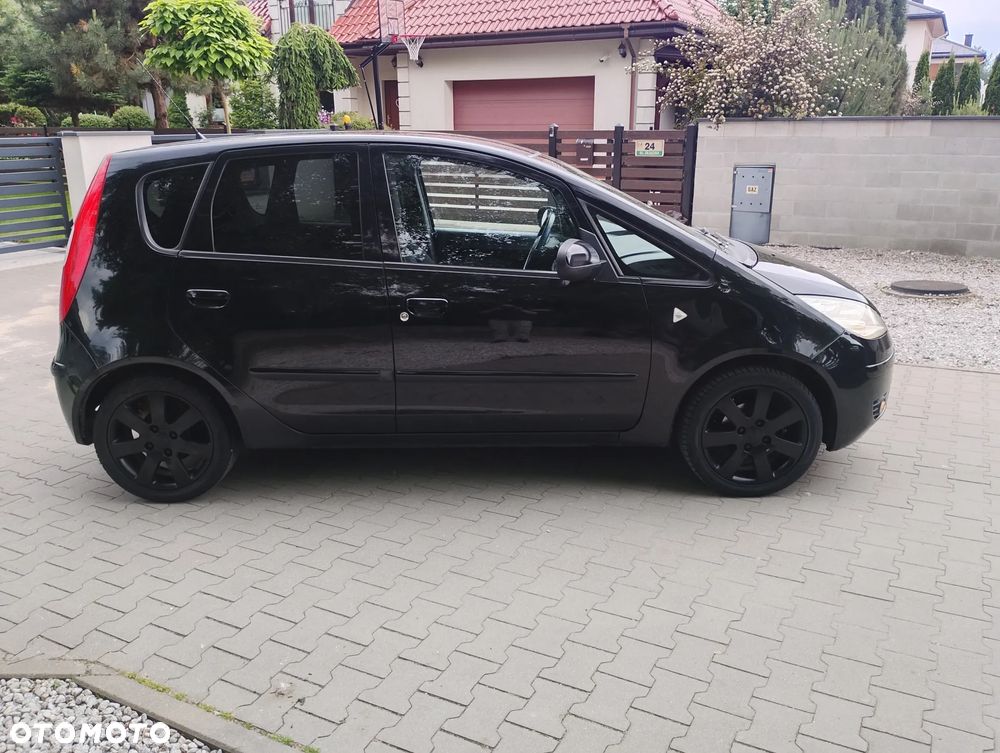 Mitsubishi Colt - 9