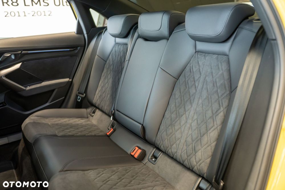 Audi RS3 Limousine - 19